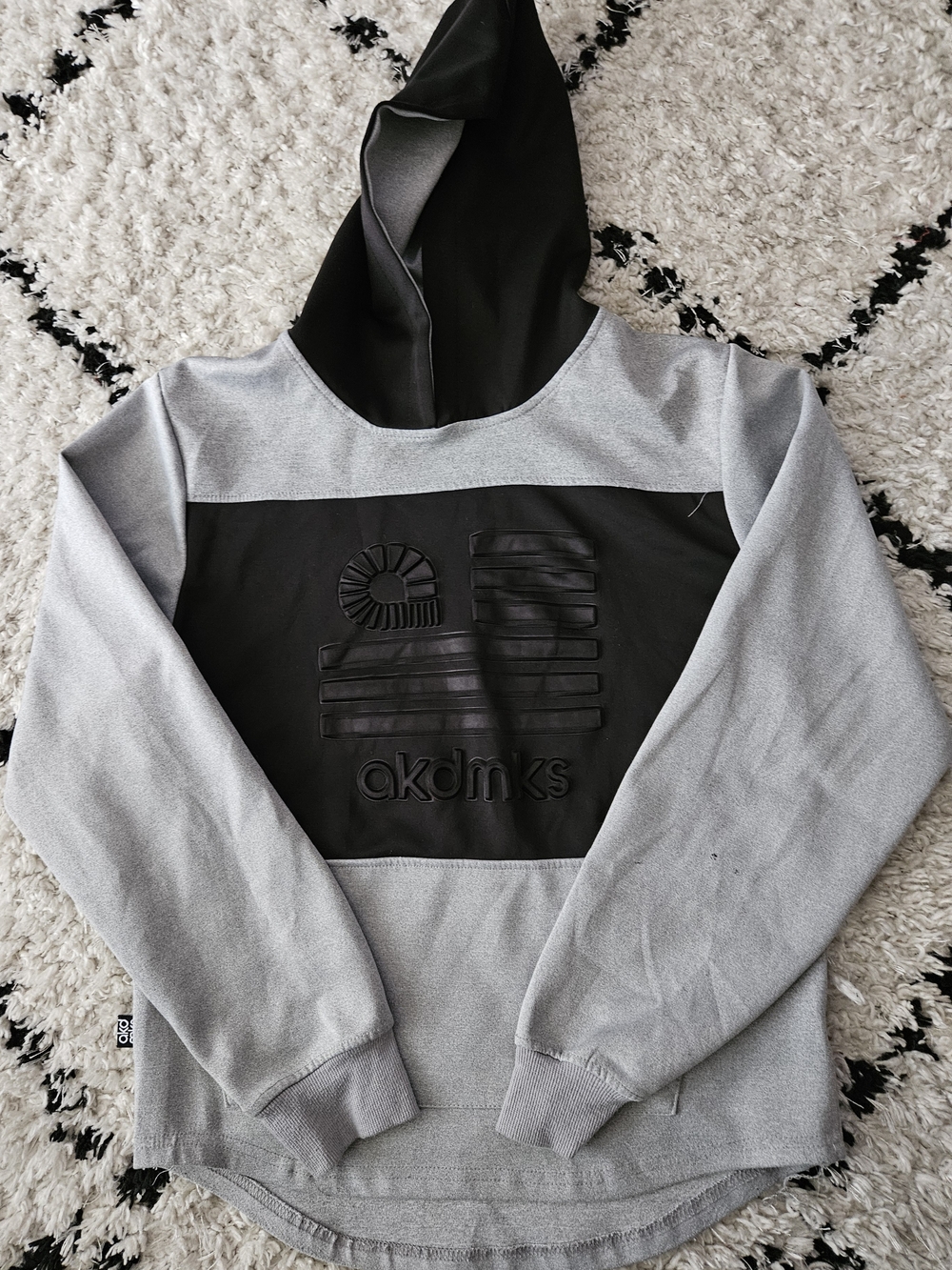 Boy's Hooded Pullover Sweater - Gray/Black